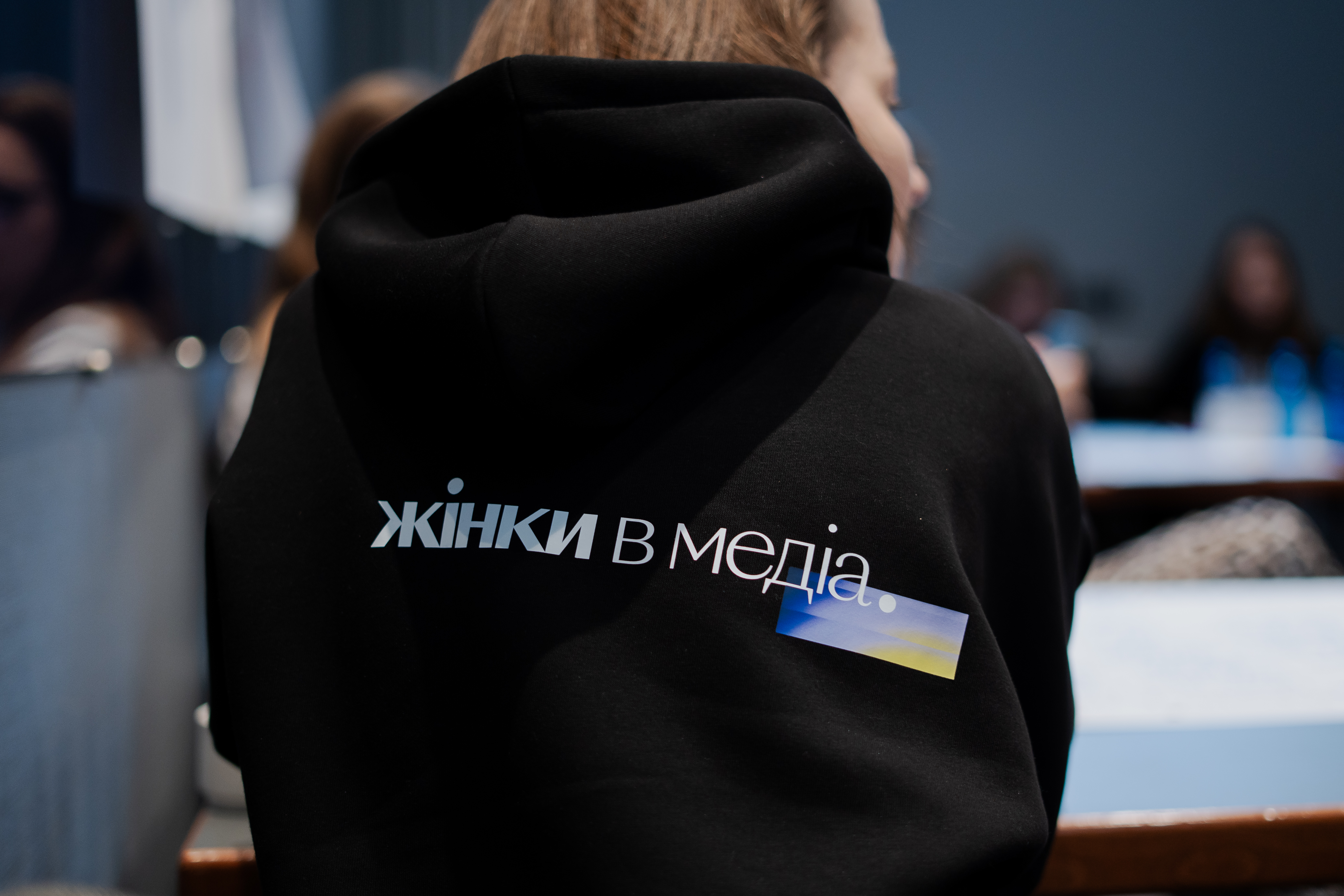 16 giorni di attivismo contro la violenza di genere: un’intervista a Women in Media sulla violenza di genere e digitale in Ucraina